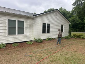 Pressure washing and exterior cleaning result